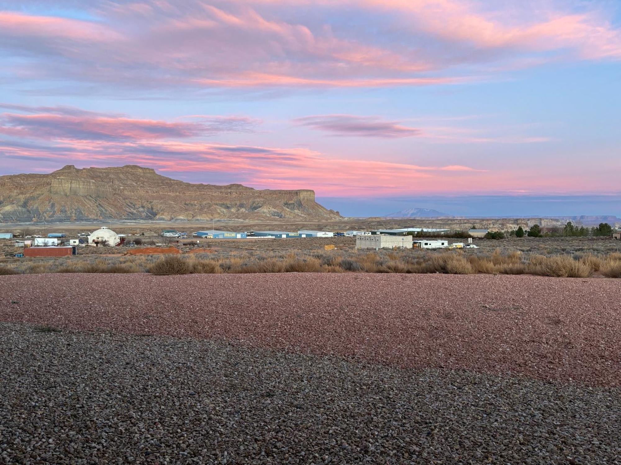 Page Arizona Border Town- Crimson Suite, Desert Canyon Getaway With Views 빅 워터 외부 사진