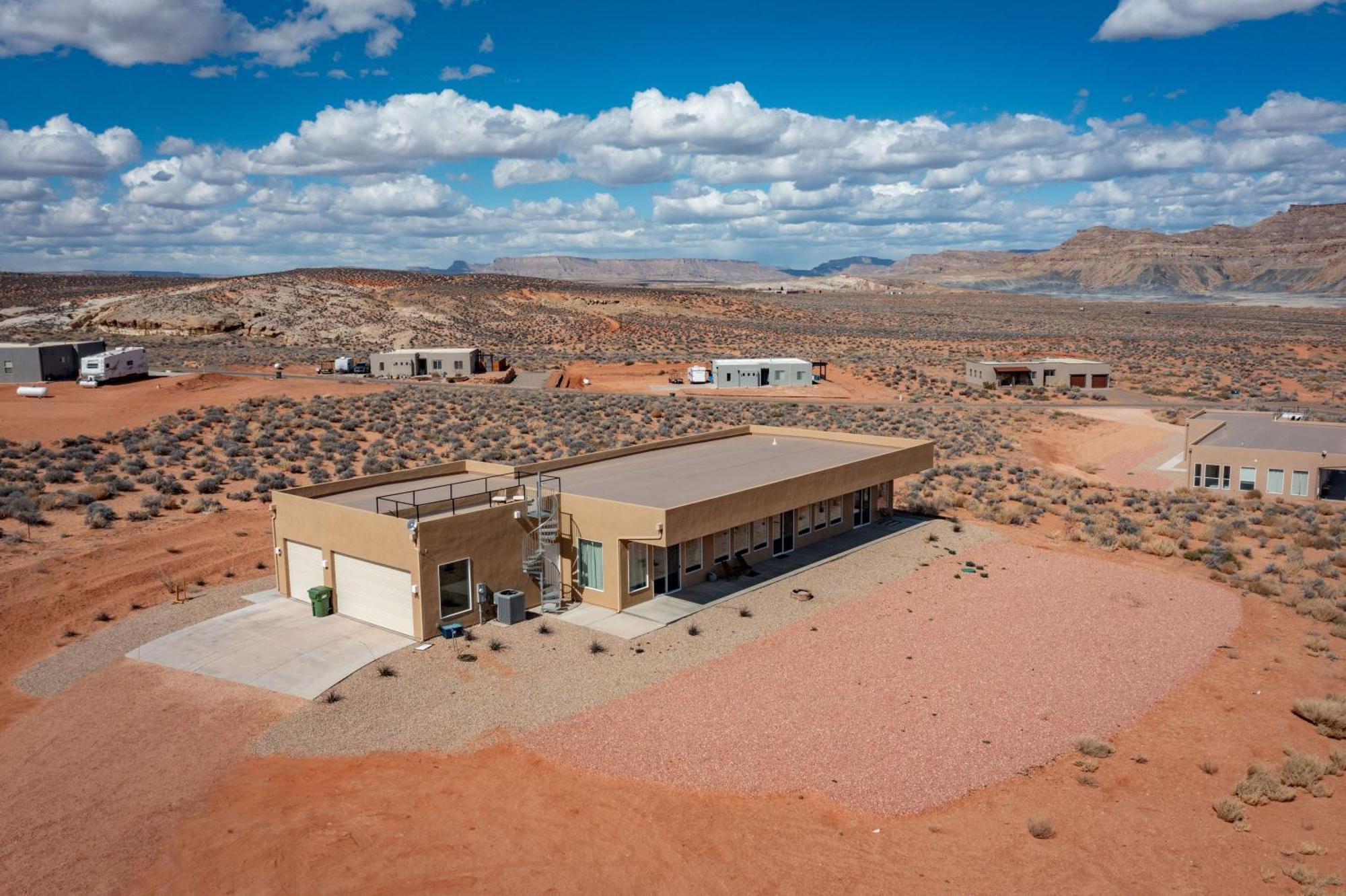 Page Arizona Border Town- Crimson Suite, Desert Canyon Getaway With Views 빅 워터 외부 사진
